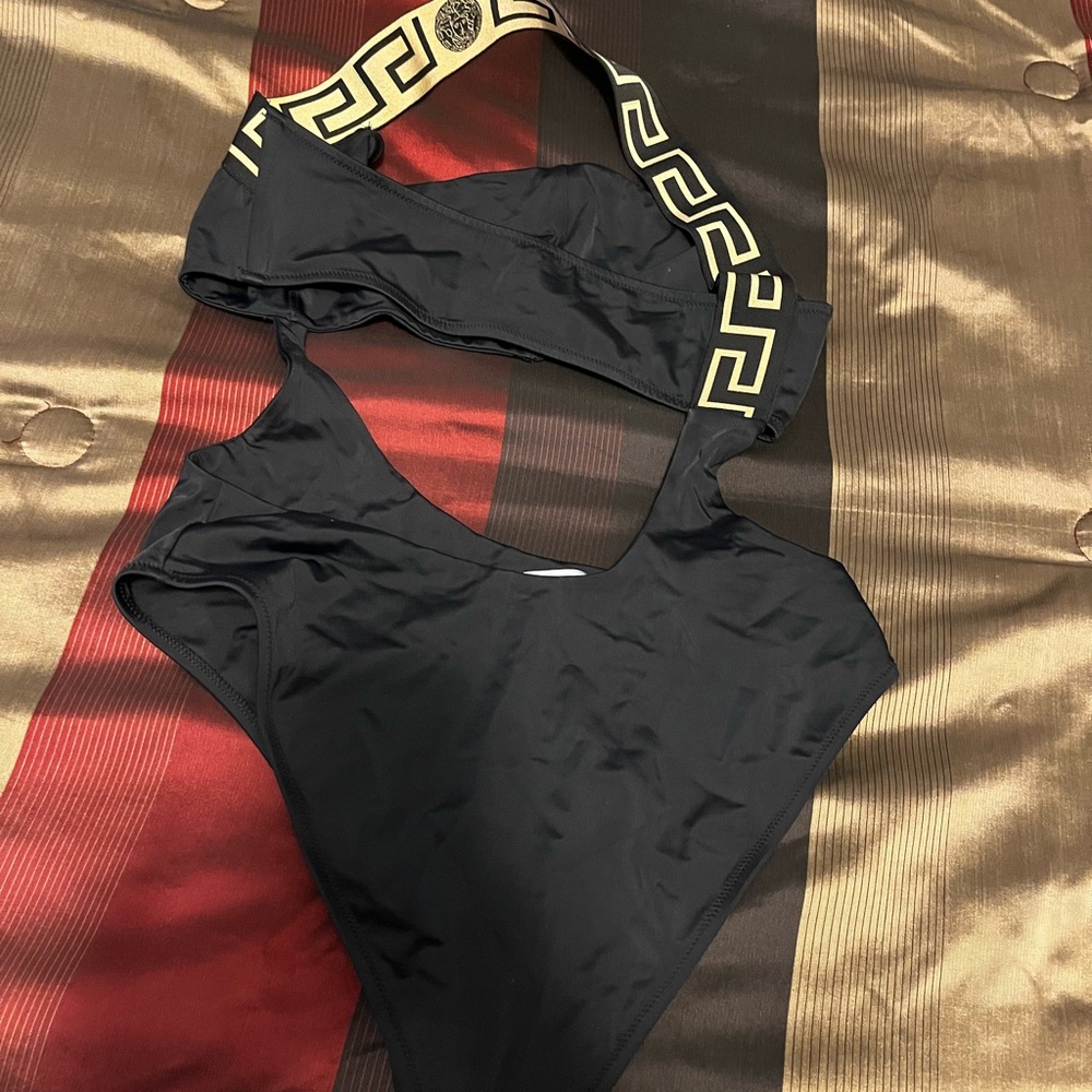 Authentic versace swimsuit. Size 5. fits like M/L.